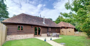 Charming picturesque cottage - nr Tenterden & Rye, pets welcomed